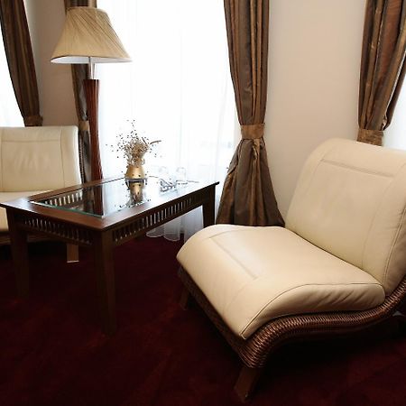 Hotel Siauliu Krasto Medziotoju Uzeiga Šiauliai Esterno foto
